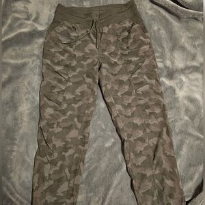 Mid-Rise Jogger Full Length